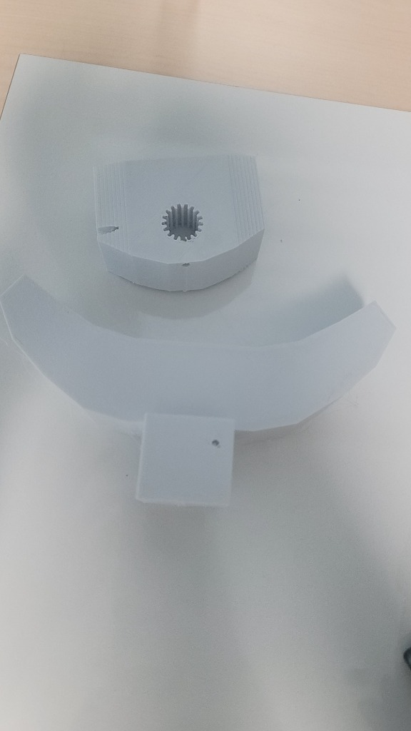 초기 3D 프린터 출력물 부품